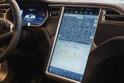 Tesla Otomatik Pilot